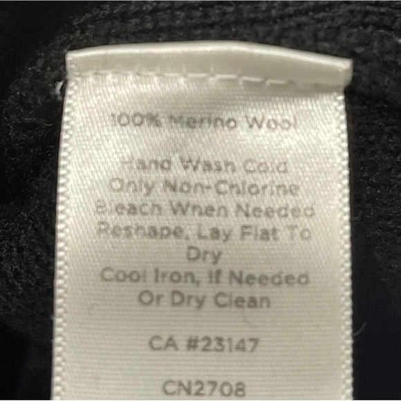 Talbots 100% Merino Wool Black Sweater Large Decorative Buttons Snap Closure - Picture 5 of 5